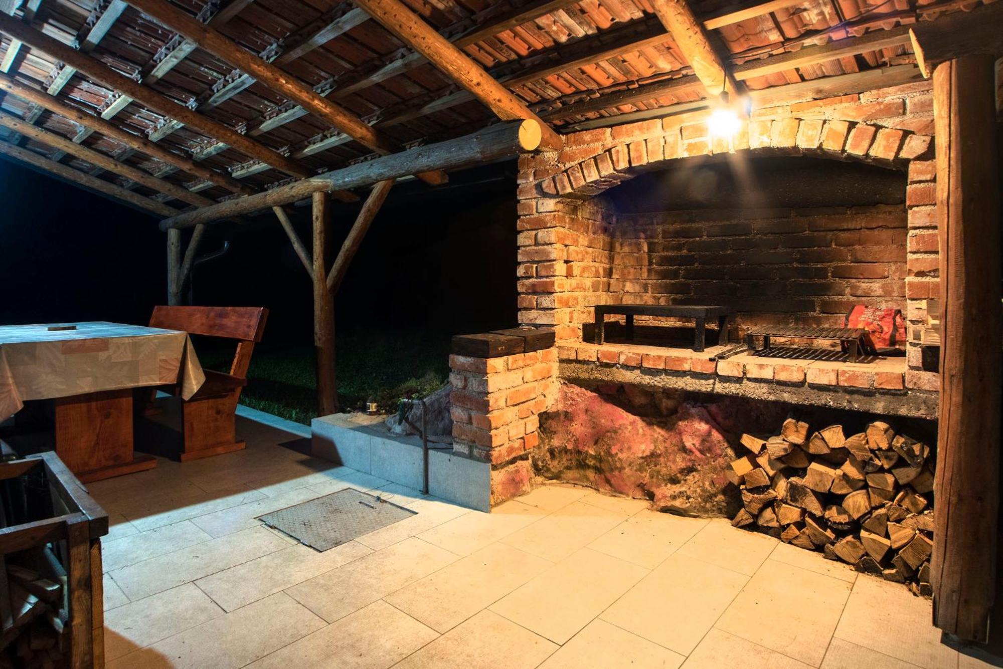 Villa Kuca Za Odmor Slunjcica Exterior foto
